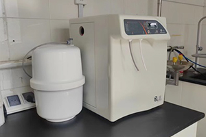 實(shí)驗(yàn)室純水機(jī)的PH值超過標(biāo)準(zhǔn)后應(yīng)該如何調(diào)整？