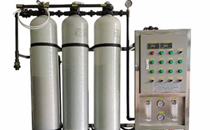 <font color='red'><font color='red'>反滲透</font><font color='red'>純水機</font></font>出水水質(zhì)還